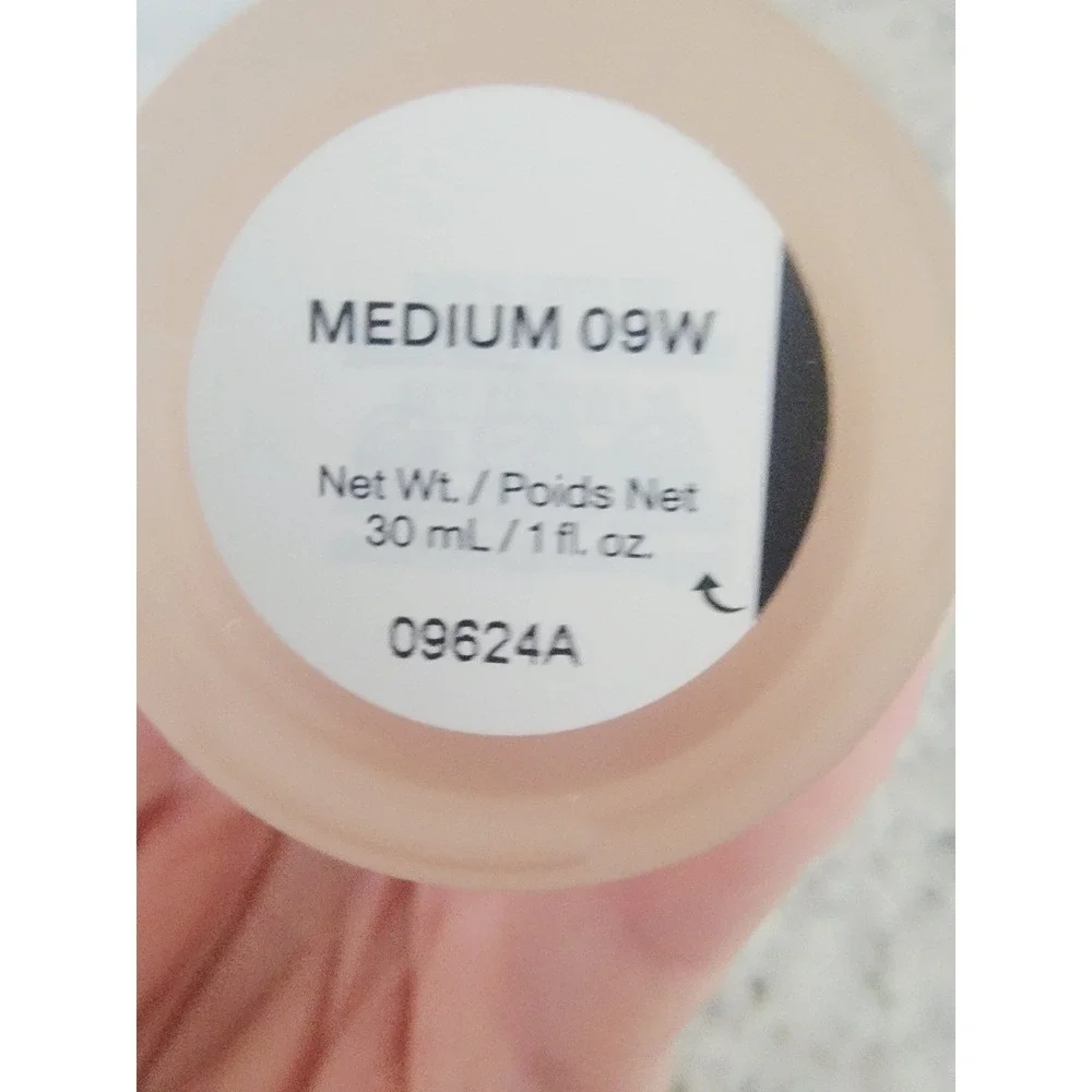 Morphe‎ Lightform Extended Hydration Foundation Medium 09W Peach Undertones 1oz